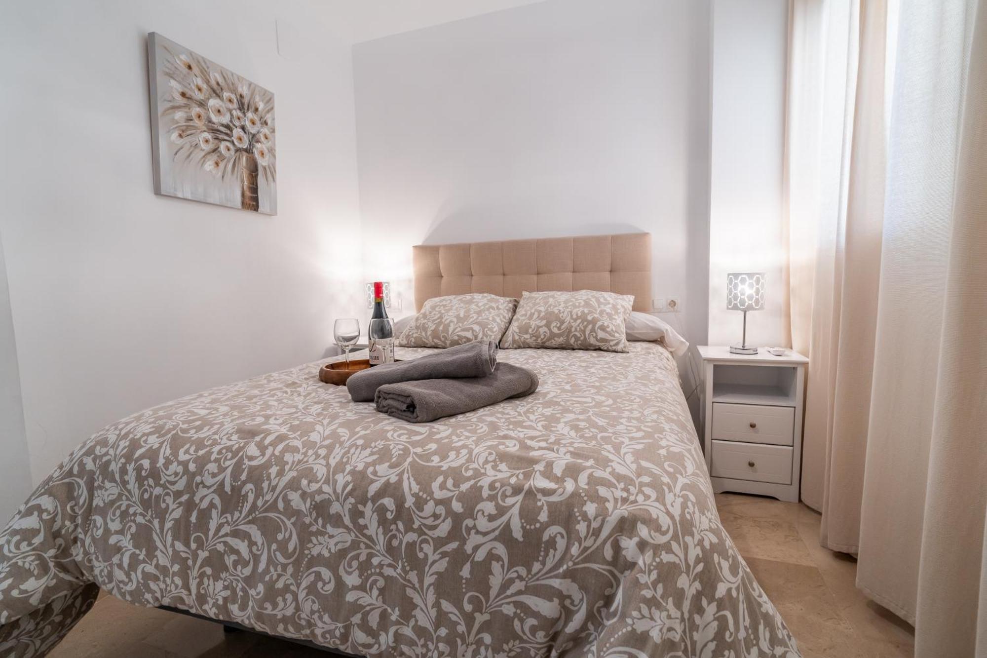 Casa Playa Guadalmar, Beautiful Apartment In Front Of The Sea, Wifi, Ac, Smart Tv, Private Parking Malaga Ngoại thất bức ảnh