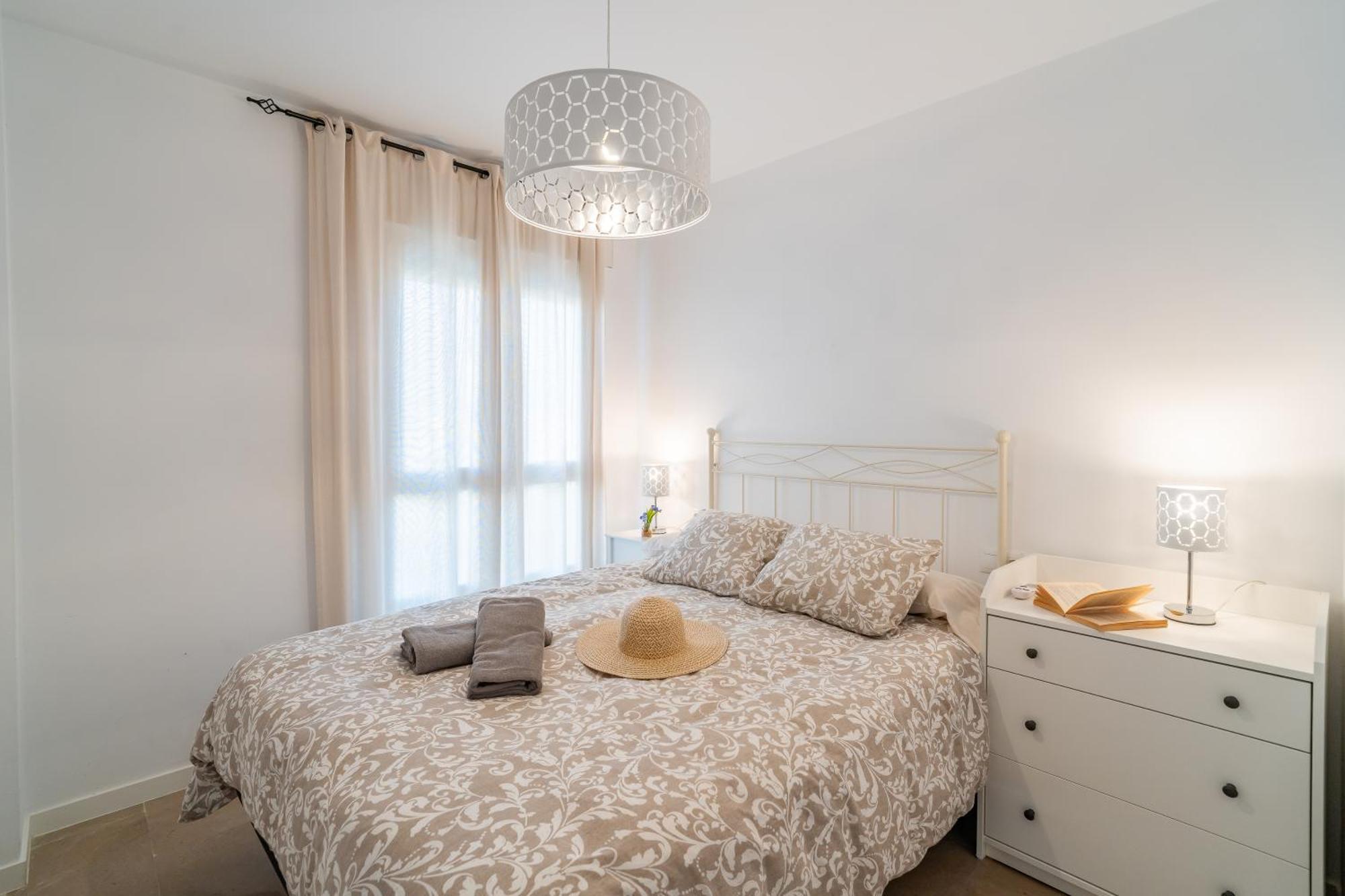 Casa Playa Guadalmar, Beautiful Apartment In Front Of The Sea, Wifi, Ac, Smart Tv, Private Parking Malaga Ngoại thất bức ảnh